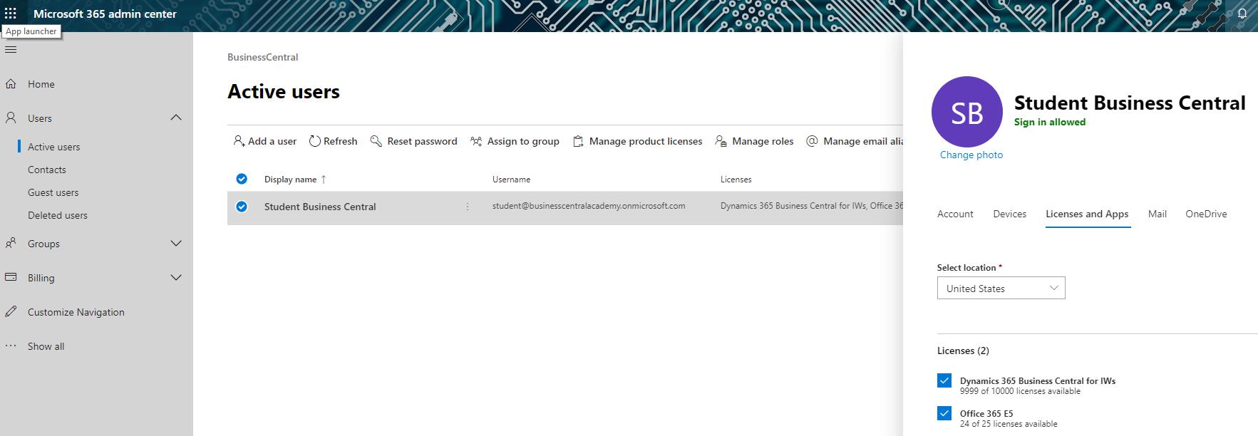 Screenshot of the admin center showing Microsoft 365 authentication.