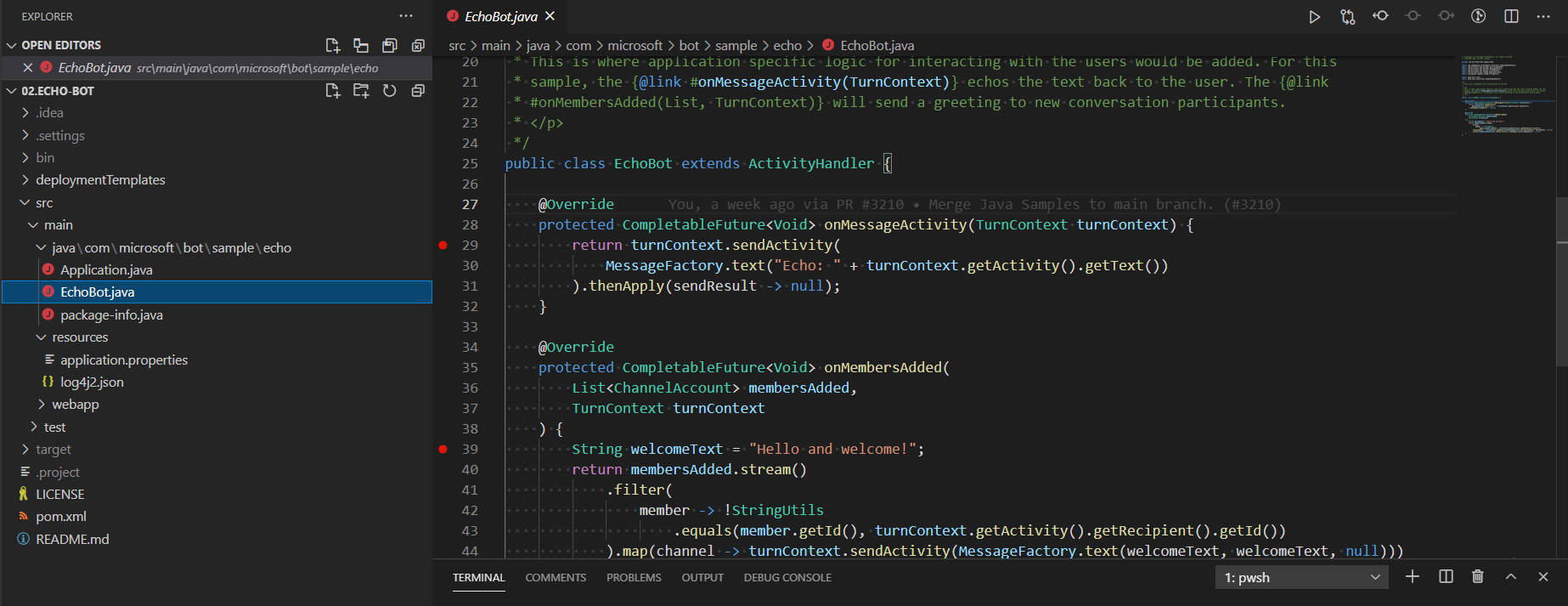 Snímek obrazovky se zarážkou Javy nastavenou v editoru Visual Studio Code