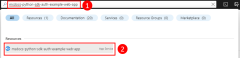 Snímek obrazovky znázorňující použití horního panelu hledání na webu Azure Portal k vyhledání a přechodu na prostředek v Azure