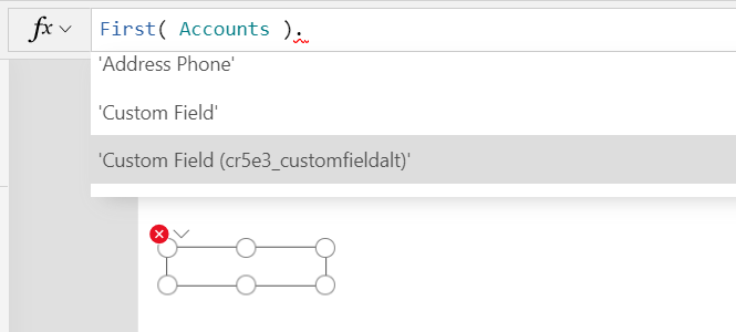 Lišta vzorců aplikace Studio zobrazující použití logického názvu cr5e3_customfieldalt k odstranění mnohoznačnosti dvou verzí 