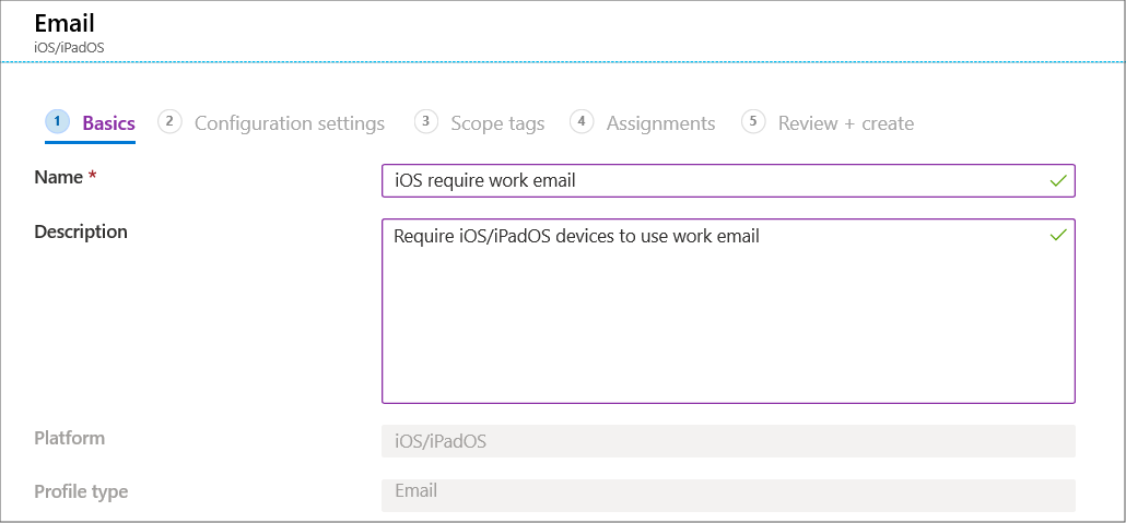Erstellen Sie ein E-Mail-Gerätekonfigurationsprofil für iOS-/iPadOS-Geräte in Microsoft Intune und Intune Admin Center. Geben Sie den Profilnamen und die Beschreibung ein.