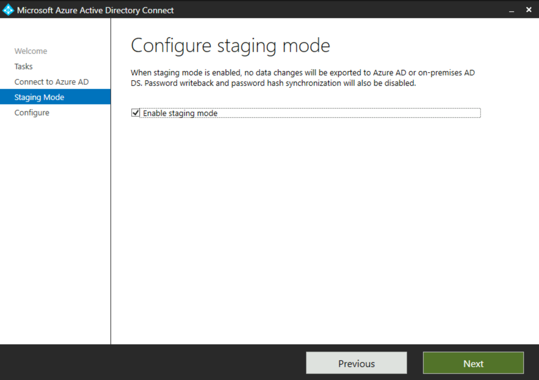 Screenshot der Konfiguration des Stagingmodus im Microsoft Entra Connect-Dialogfeld des aktiven Servers.