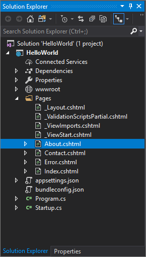 Screenshot: Anzeige der Dateien des HelloWorld-Projekts im Projektmappen-Explorer von Visual Studio. Der Ordner „Seiten“ ist erweitert, und die Datei „About.cshtml“ ist ausgewählt.