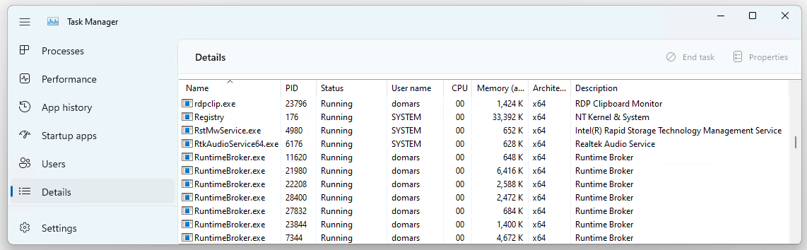 Screenshot des Task-Managers in Windows 11 mit nach Benutzernamen sortierten Prozessnummern