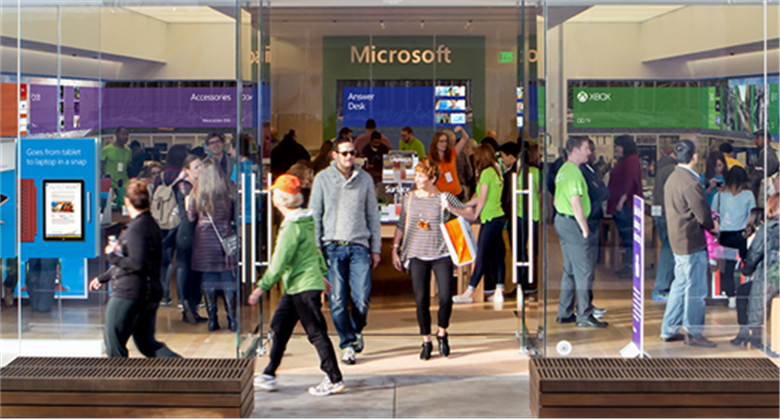 Title: Microsoft Store in Scottsdale, Arizona - Description: Photograph showing the Microsoft retail store in Scottsdale, Arizona