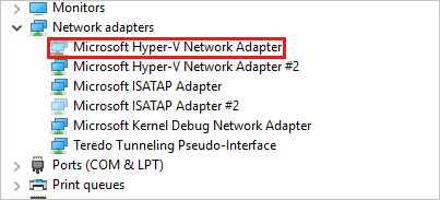 La captura de pantalla muestra los adaptadores de red en los que el Adaptador de red Microsoft Hyper-V está atenuado.