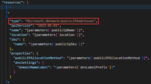 Captura de pantalla de Visual Studio Code que muestra la definición de la IP pública en una plantilla ARM.
