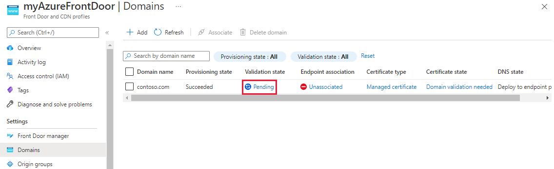 Captura de pantalla que muestra la validación del dominio personalizado Pendiente.