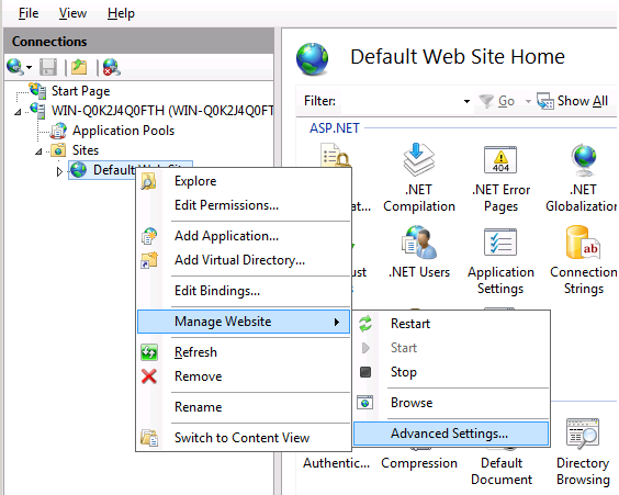 Captura de pantalla de Inicio del sitio web predeterminado con Administrar sitio web y Advanced Configuración seleccionado y resaltado.