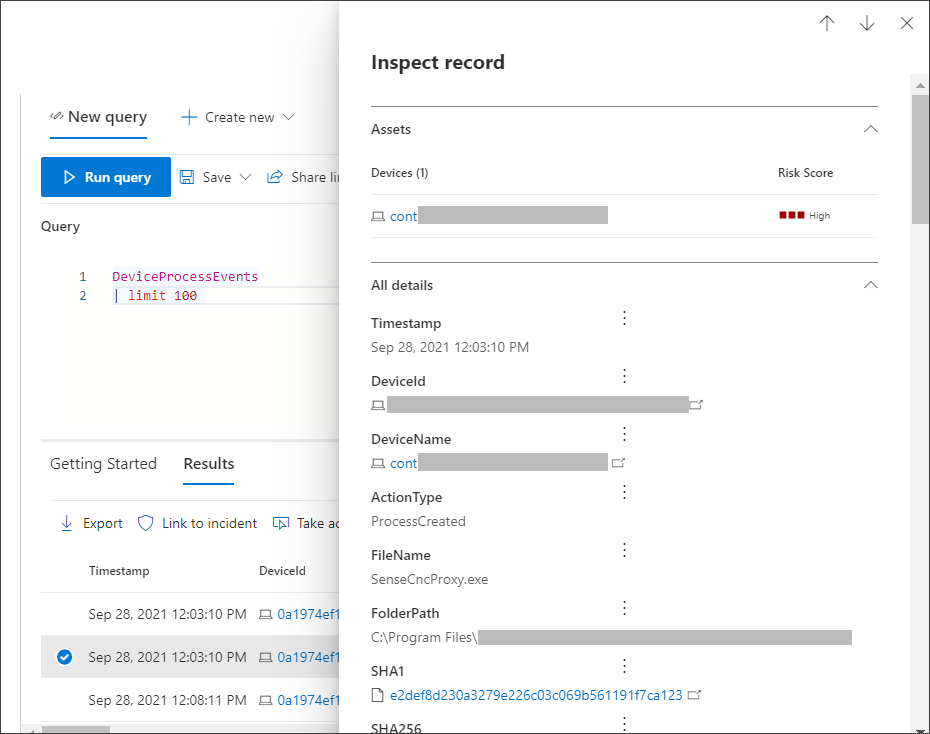 Registro seleccionado con panel para inspeccionar el registro en el portal de Microsoft 365 Defender