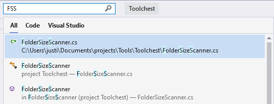 Captura de pantalla de un ejemplo de búsqueda que utiliza mayúsculas mediales en una cadena de texto en la búsqueda de Visual Studio.