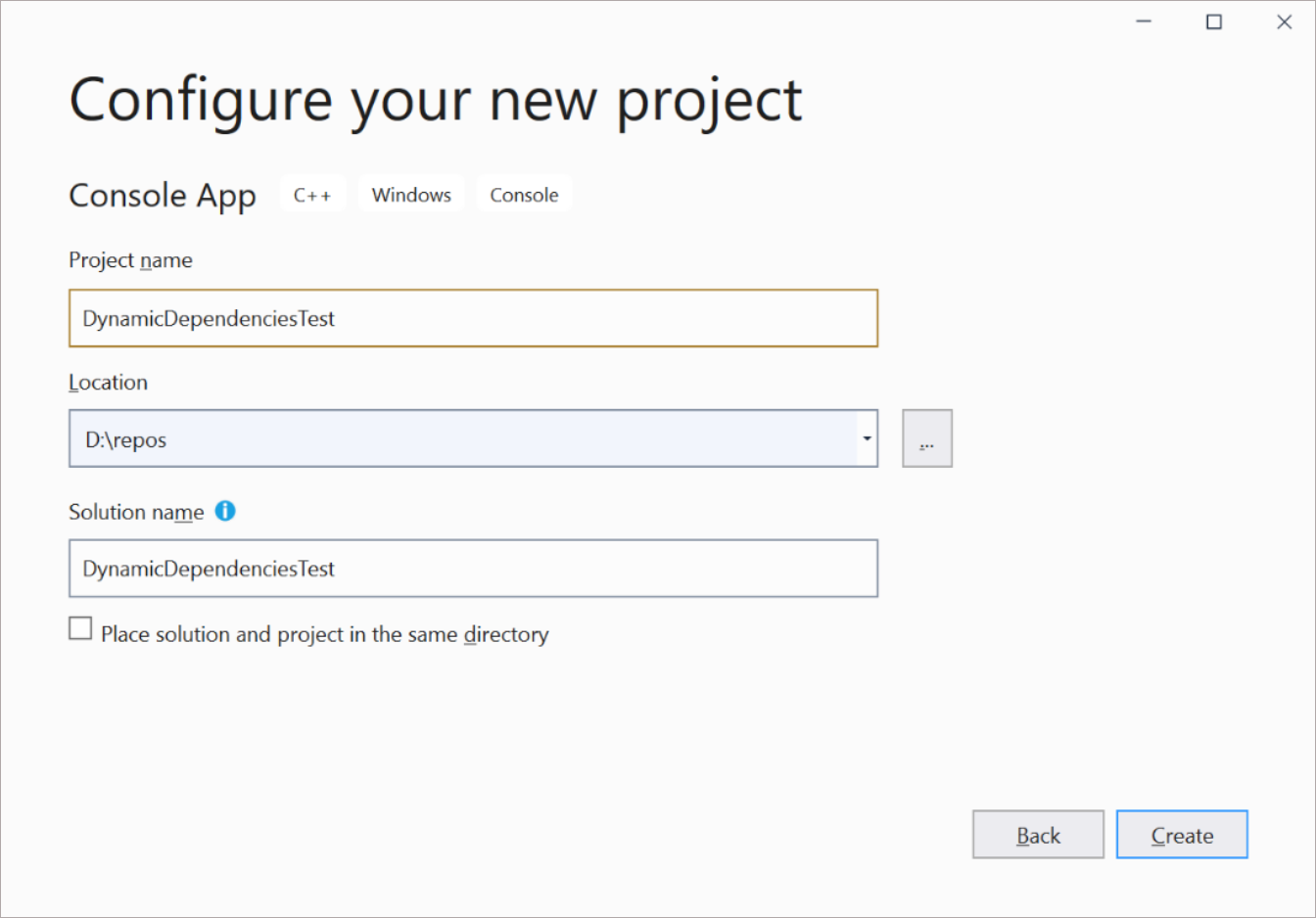 Captura de pantalla de la nomenclatura de una nueva aplicación de C++ en Visual Studio