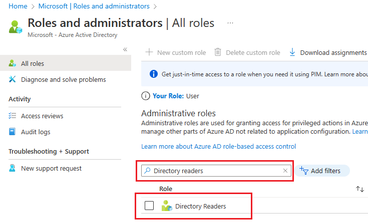 Captura de pantalla de la página Roles y administradores de Azure Portal, donde se busca y se selecciona el rol Lectores de directorios.