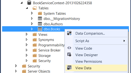 Capture d’écran du Explorateur d'objets du serveur SQL montrant l’élément d b o dot Books mis en surbrillance en bleu et l’élément Afficher les données mis en surbrillance en jaune.