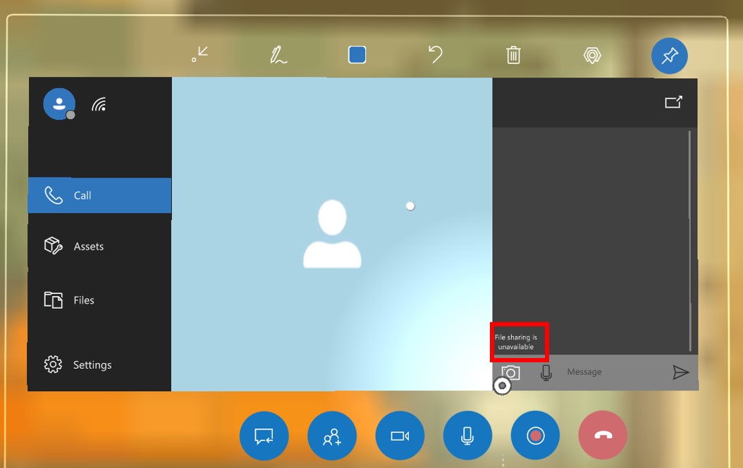 Capture d’écran de l’application HoloLens avec le message en surbrillance au-dessus du bouton.