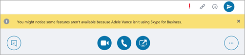 Capture d’écran de Teams message pour créer une conversation d’interopérabilité avec un utilisateur Skype Entreprise.