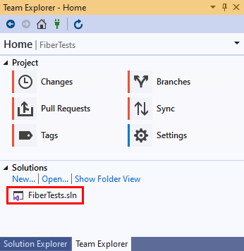 Képernyőkép a Visual Studio 2019 Team Explorer Megoldások szakaszában található megoldásfájlról.