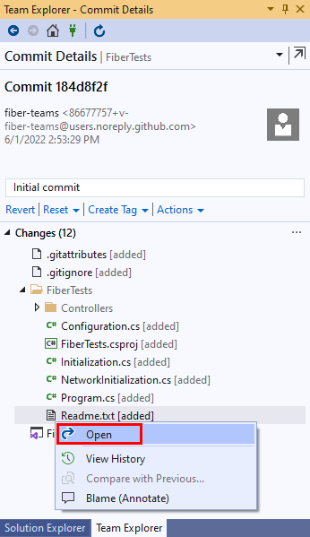 Képernyőkép a Visual Studio 2019 Team Explorer Véglegesítés részletei nézetének Fájl helyi menüjében található Megnyitás lehetőségről.
