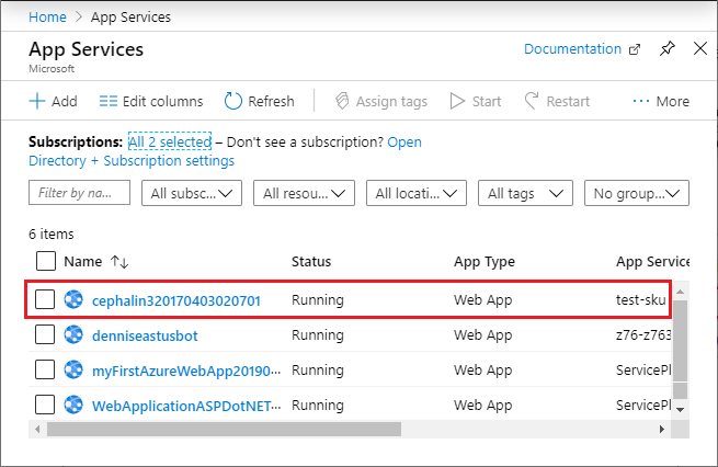 Képernyőkép a Azure Portal App Services lapjáról, amelyen az összes futó webalkalmazás listája látható, és a listában az első alkalmazás van kiemelve.