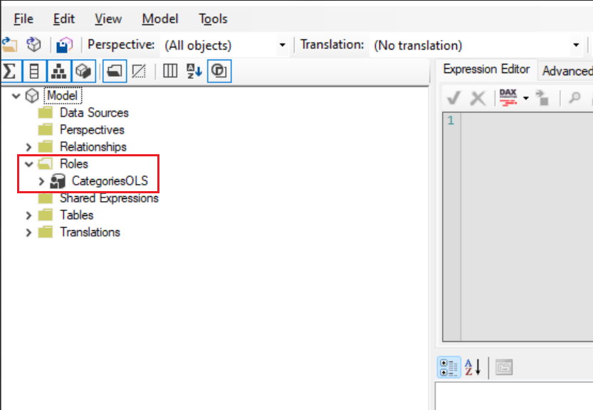 Cuplikan layar nama peran yang ditampilkan di bawah folder peran dalam tampilan model.