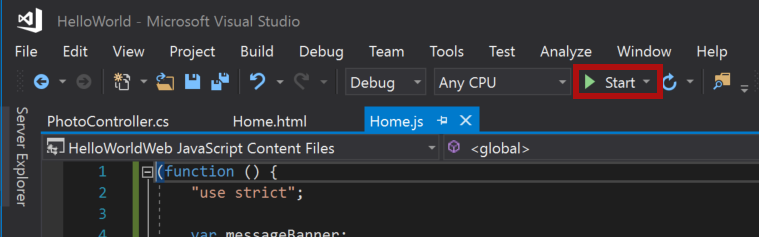 Visual Studio 上で強調表示されている [スタート] ボタン。