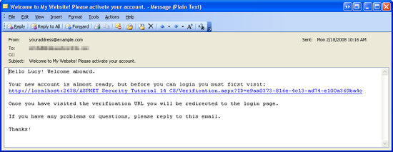 新しいユーザーが検証 URL へのリンクを含むEmailを受け取る