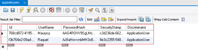 ID, 사용자 이름, 암호 해시, 보안 스탬프 및 판별자 열이 표시된 항목이 있는 p net 사용자 테이블의 스크린샷