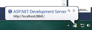 Zrzut ekranu przedstawiający wyskakujące powiadomienie wyświetlane w prawym dolnym rogu strony wskazujące, że serwer deweloperów został uruchomiony w hoście lokalnym 26641.