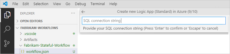 Zrzut ekranu przedstawiający monit Visual Studio Code i parametry połączenia SQL.