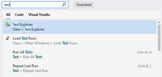 Zrzut ekranu przedstawiający przykład wyszukiwania okien i paneli programu Visual Studio.