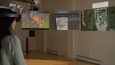 Urządzenie HoloLens może jednocześnie uruchamiać trzy aplikacje