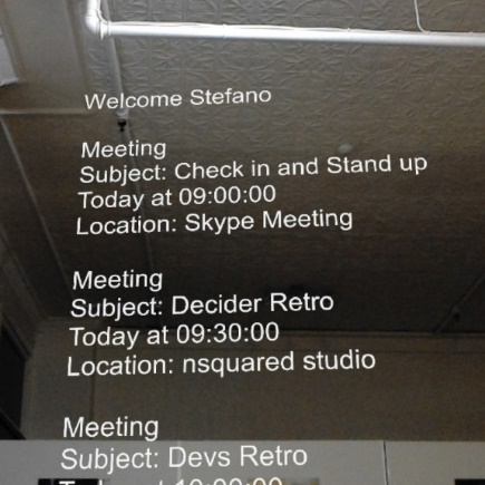 Zrzut ekranu przedstawiający zaplanowane spotkania w interfejsie aplikacji.