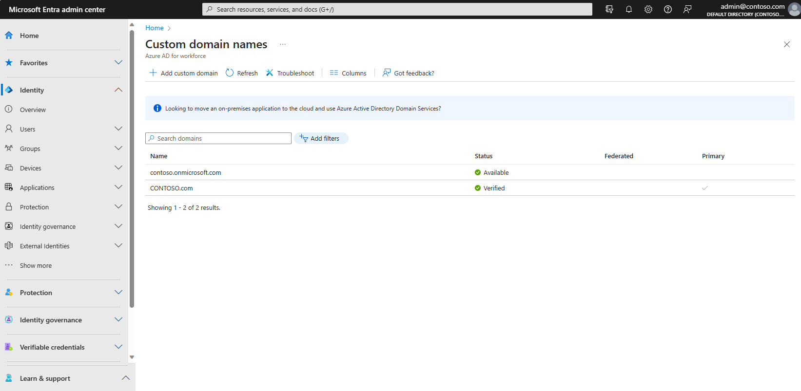 Captura de tela que mostra o domínio verificado e adicionado ao Microsoft Entra ID.