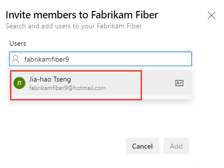 Captura de tela da caixa de diálogo Convidar membros para um projeto, inserindo uma conta de usuário conhecida.