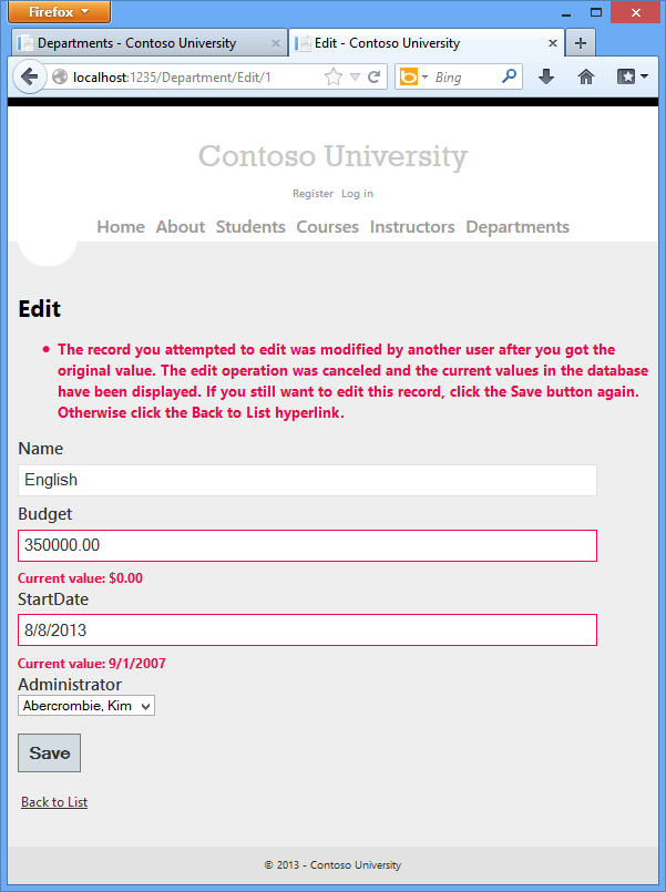A captura de tela mostra a página Universidade com uma mensagem que explica que a operação foi cancelada porque o valor foi alterado por outro usuário.