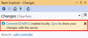 Captura de tela mostrando o link de detalhes do commit no “Team Explorer” no Visual Studio 2019.