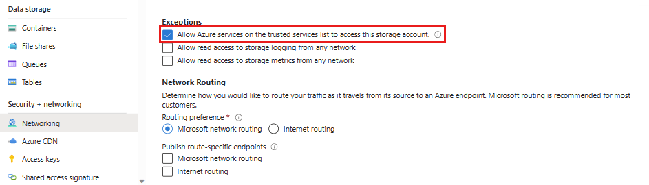 Captura de tela que mostra a permissão de acesso de serviços confiáveis a um grupo de recursos.