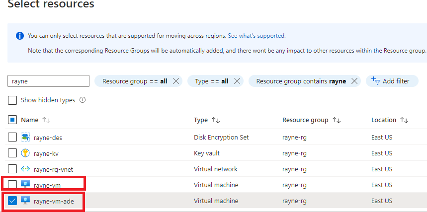 Captura de tela do painel 'Selecionar recursos' para escolha das VMs a serem movidas.