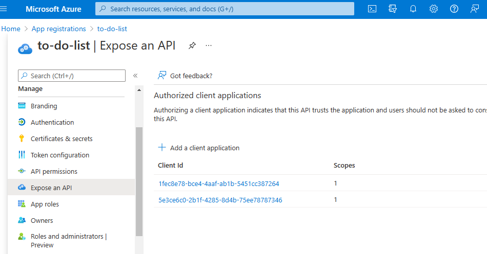 A captura de tela mostra as IDs de cliente autorizadas dos registros do aplicativo no portal do Azure.