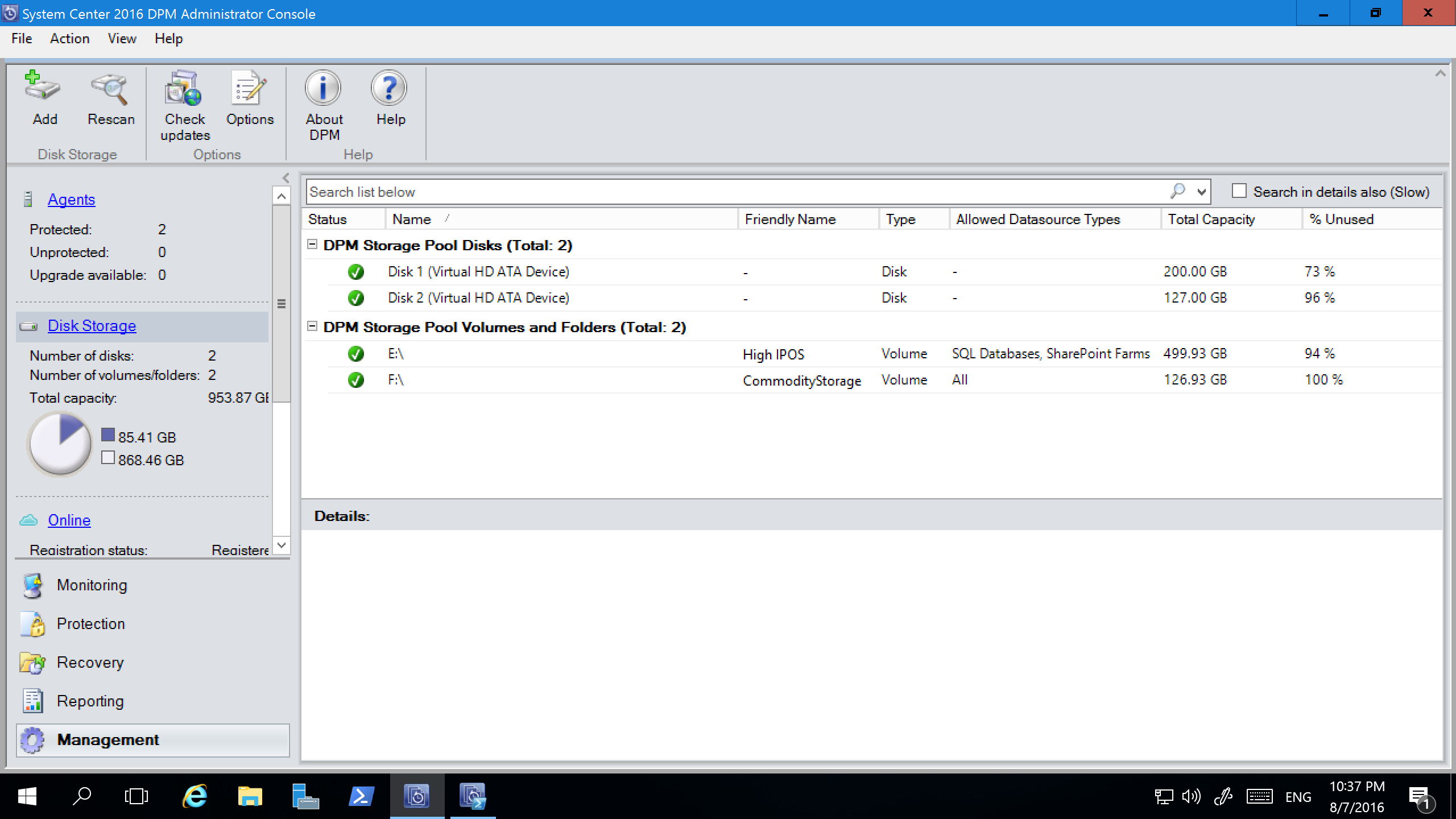 A captura de tela mostra os discos e volumes no Console do administrador.