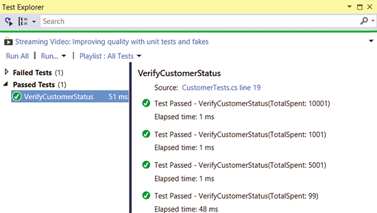 Метод теста VerifyCustomerStatus с четырьмя точками данных в Test Explorer