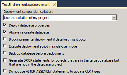 На странице Имя файла .sqldeployment задайте свойства развертывания в соответствии с требованиями целевой среды, а затем сохраните файл.
