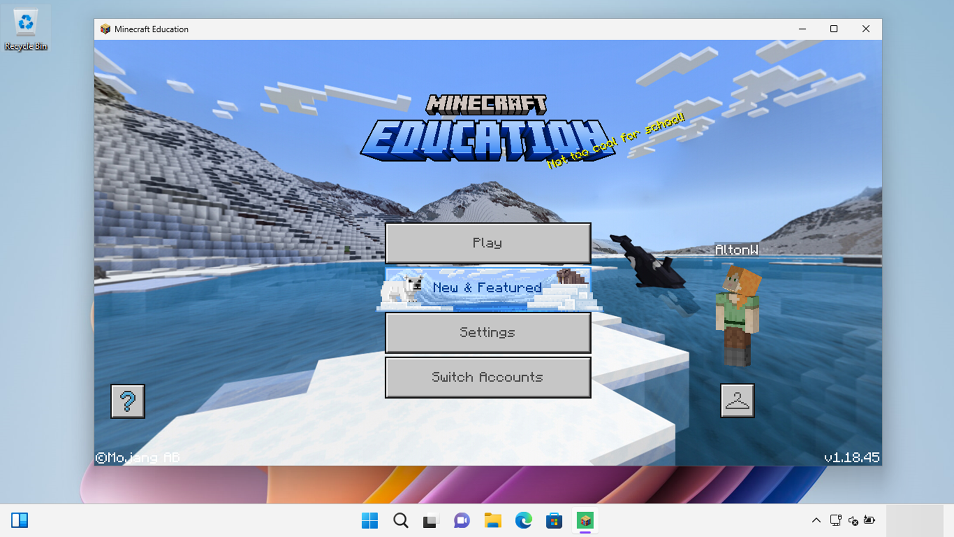 Снимок экрана: Minecraft Education, выполняющаяся на Windows 11 устройстве.