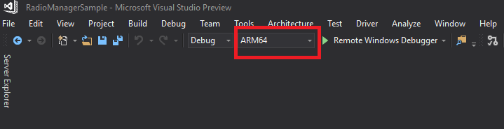 Выбор целевого объекта сборки Arm64 в раскрывающемся списке на уровне панели инструментов.