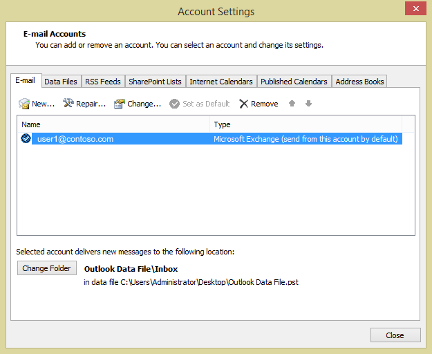 Outlook 2010'da Hesap Ayarları iletişim kutusunun ekran görüntüsü. E-posta sekmesinin altında Microsoft Exchange hesabını seçin ve Seçili hesap yeni iletileri şu konuma teslim eder altında listelenen konumun bir .pst dosyası olduğunu bulun.