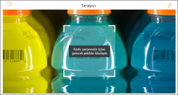 Renkli bir içeceğin barkodu üzerindeki tarayıcıyı gösteren ürün barkod taramasının ekran görüntüsü.