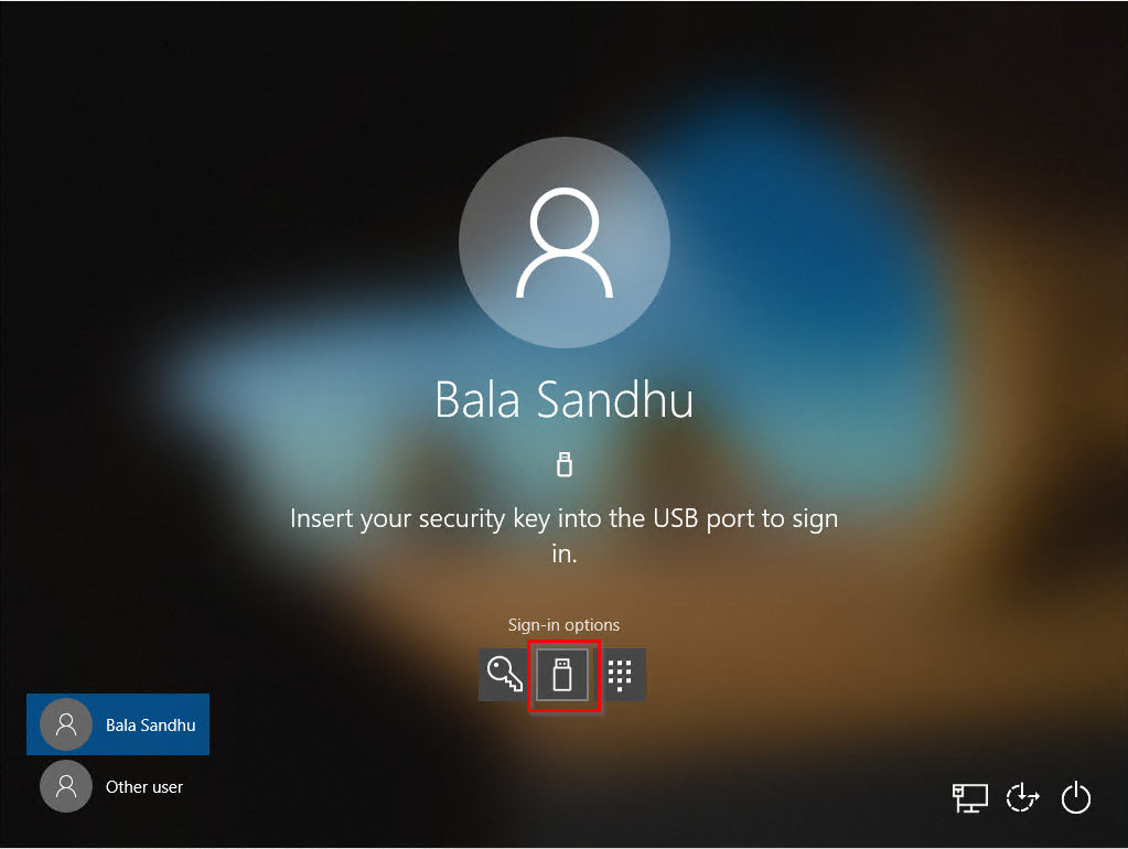 Security key sign-in at the Windows 10 lock screen
