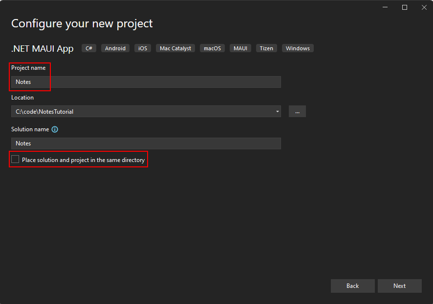 在 Visual Studio中将 .NET MAUI 项目的名称设置为“笔记”。