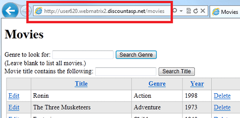 顯示即時網站的螢幕擷取畫面，其中顯示已改變的 Movies dot c s h t m l 檔案，方法是在網址列中變更紅色醒目提示的 U R L。