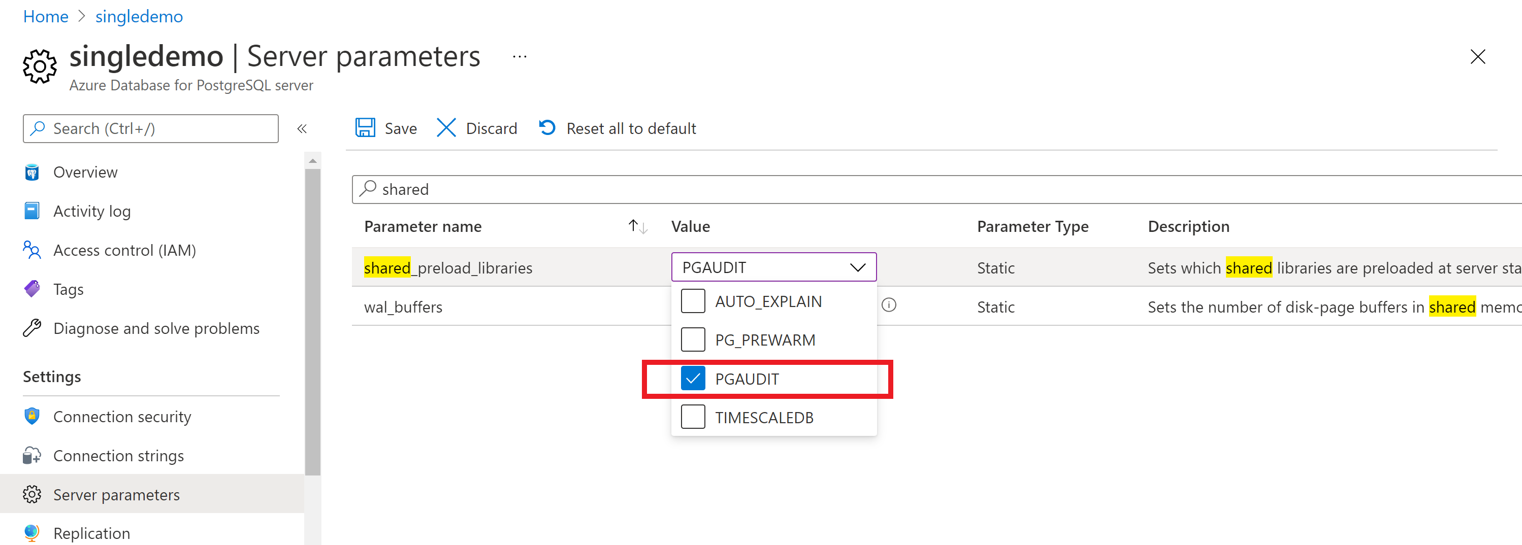 顯示 適用於 PostgreSQL 的 Azure 資料庫 啟用 PGAUDIT shared_preload_libraries的螢幕快照。
